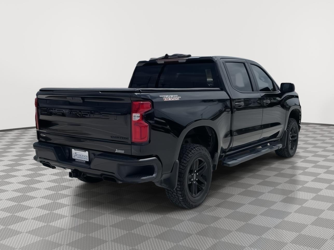 Vehicle photo 6