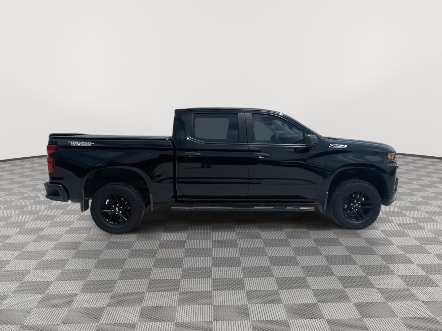 Vehicle photo 7