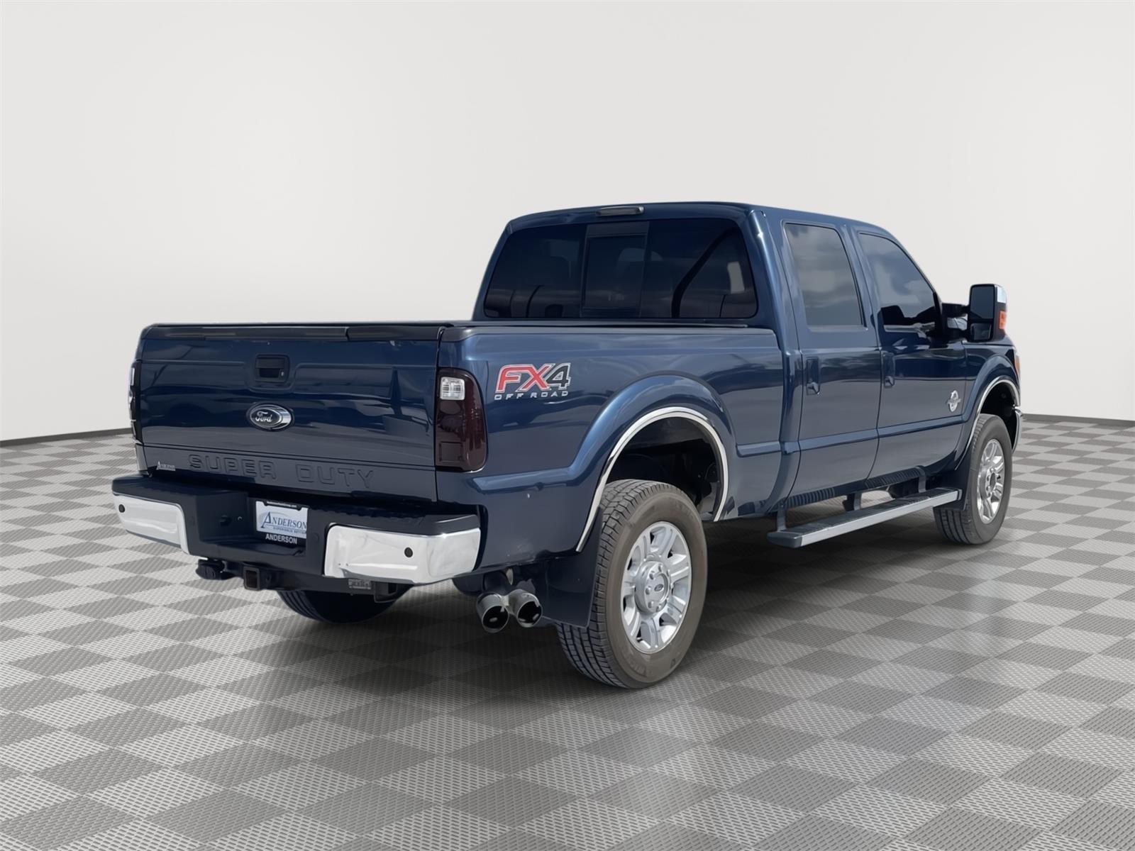 Vehicle photo 6