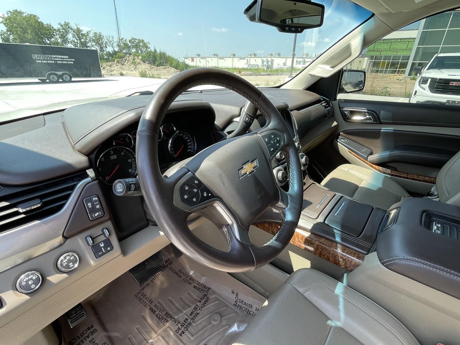Vehicle photo 13