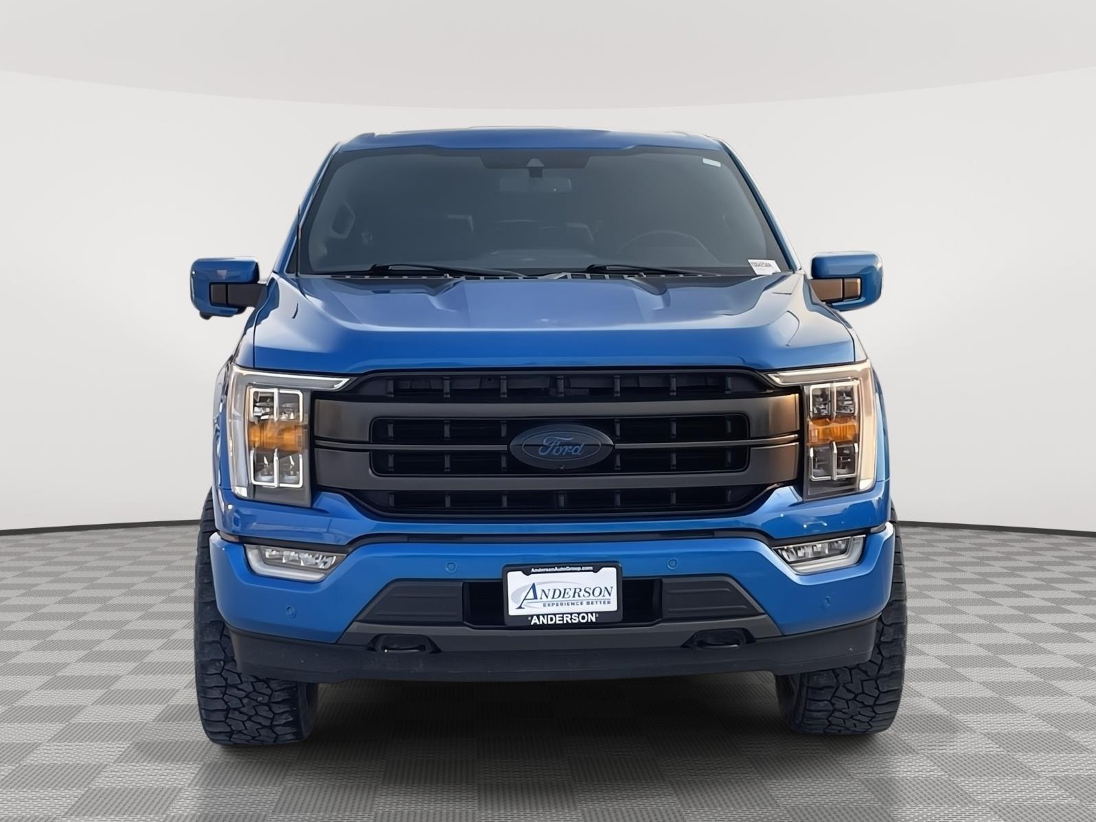 Vehicle photo 9