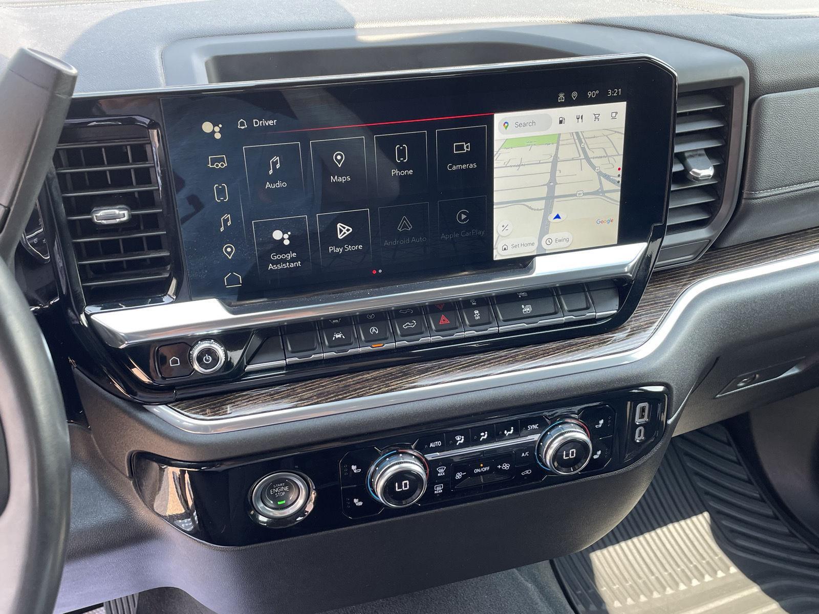Vehicle photo 14