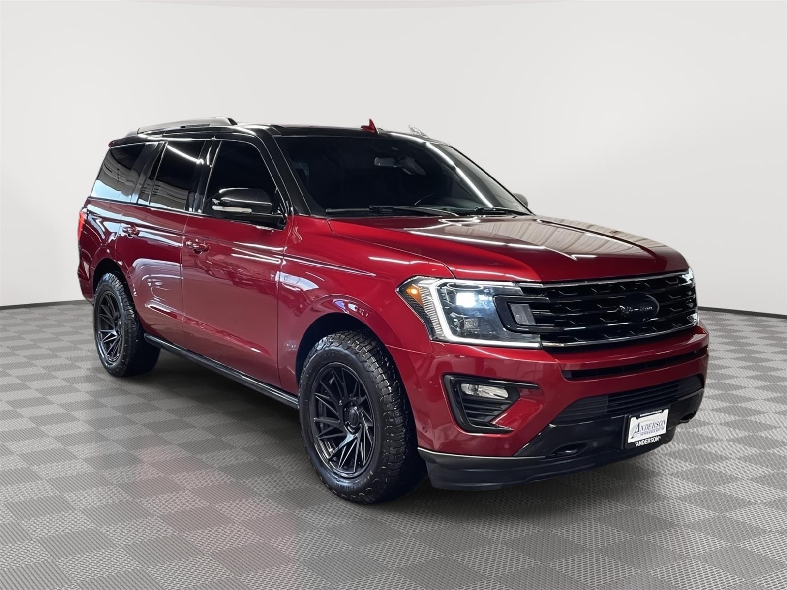 Vehicle photo 8