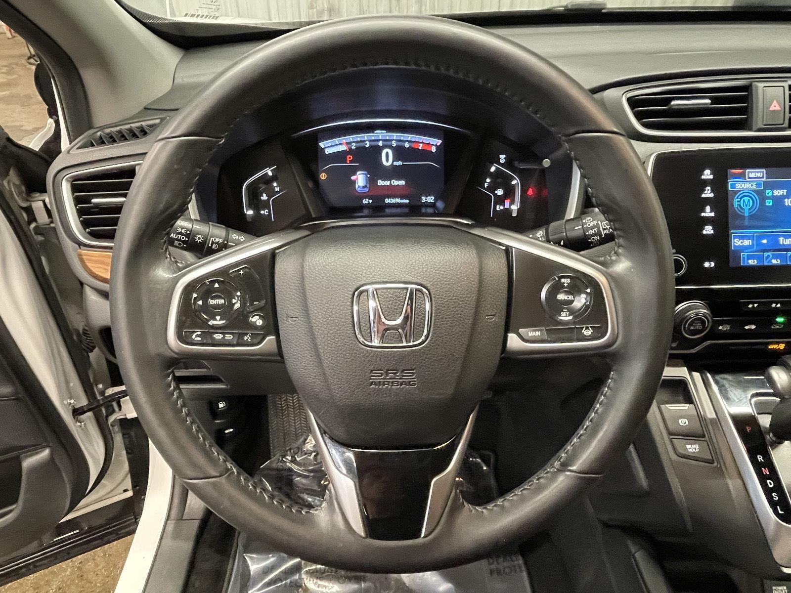 Vehicle photo 13