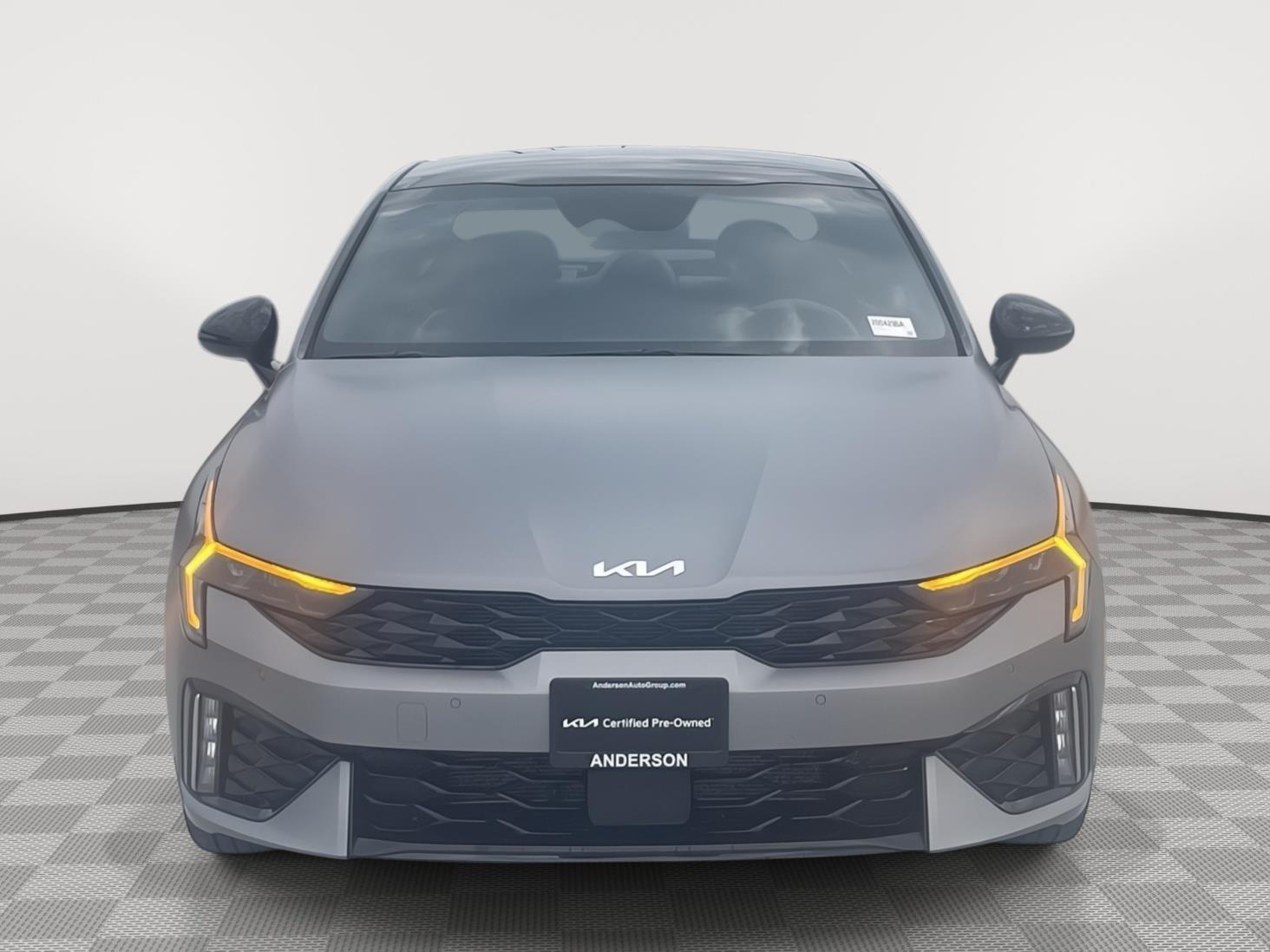 Vehicle photo 9