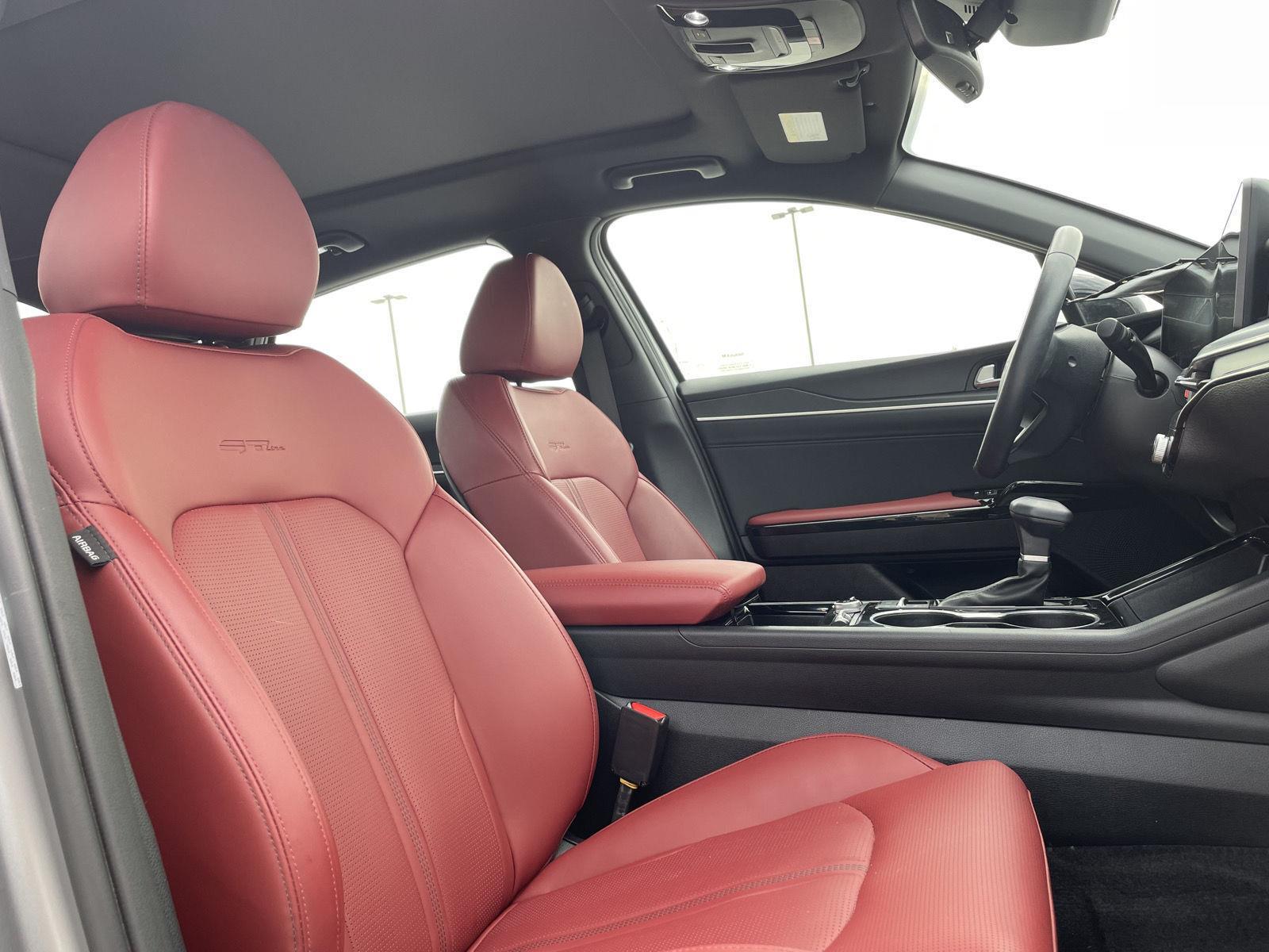 Vehicle photo 22