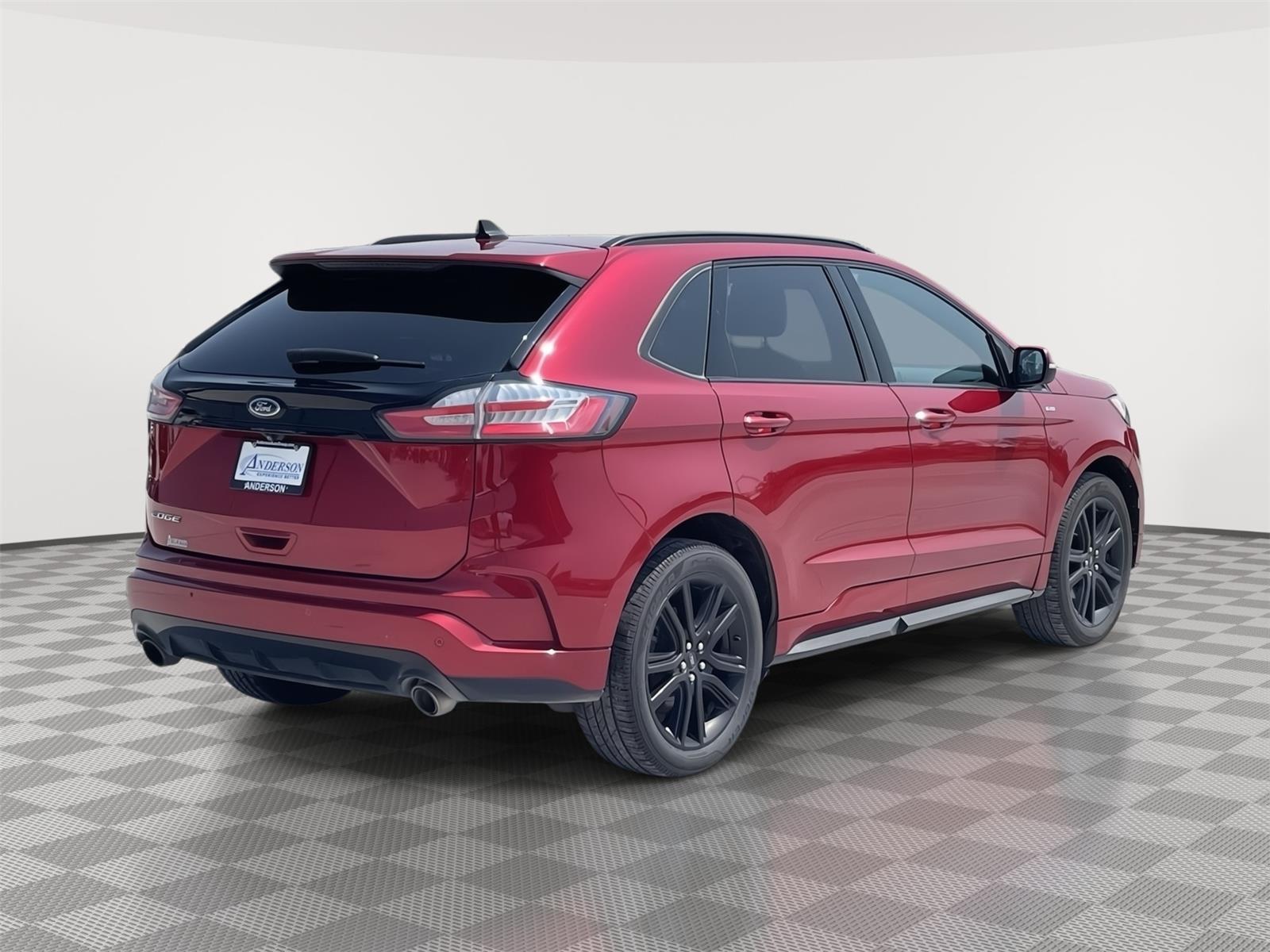 Vehicle photo 6