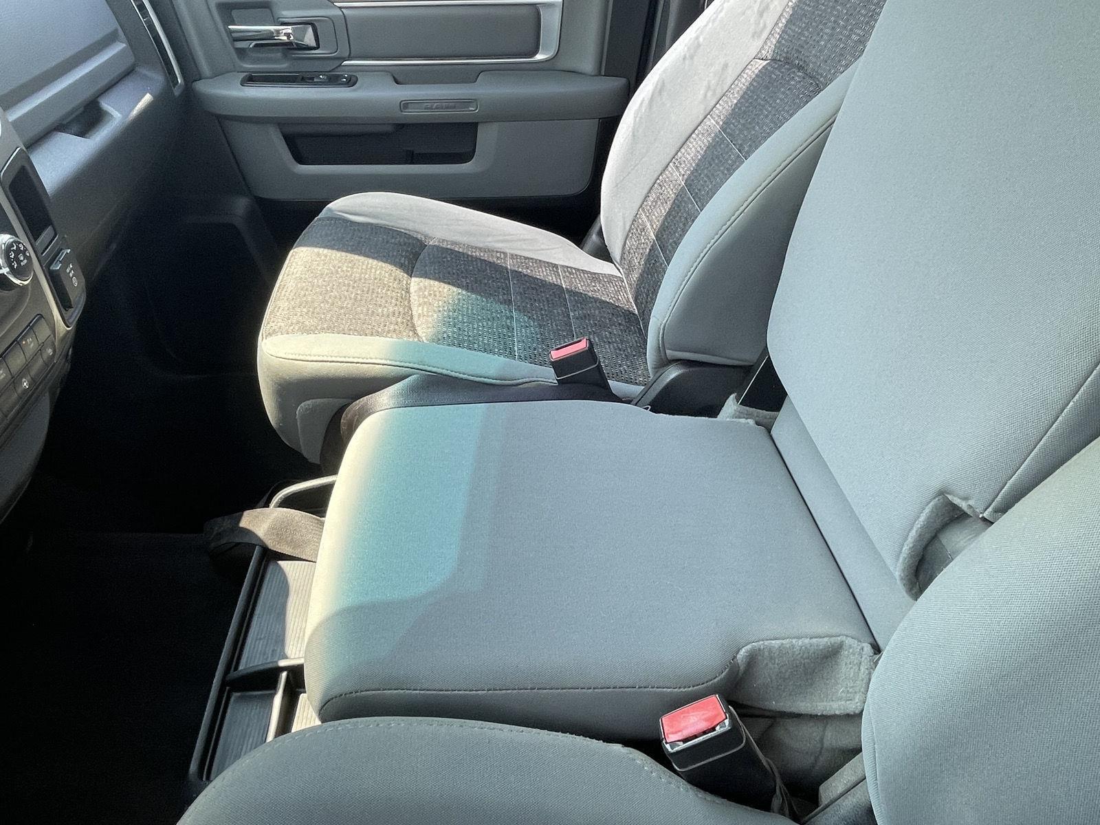 Vehicle photo 15