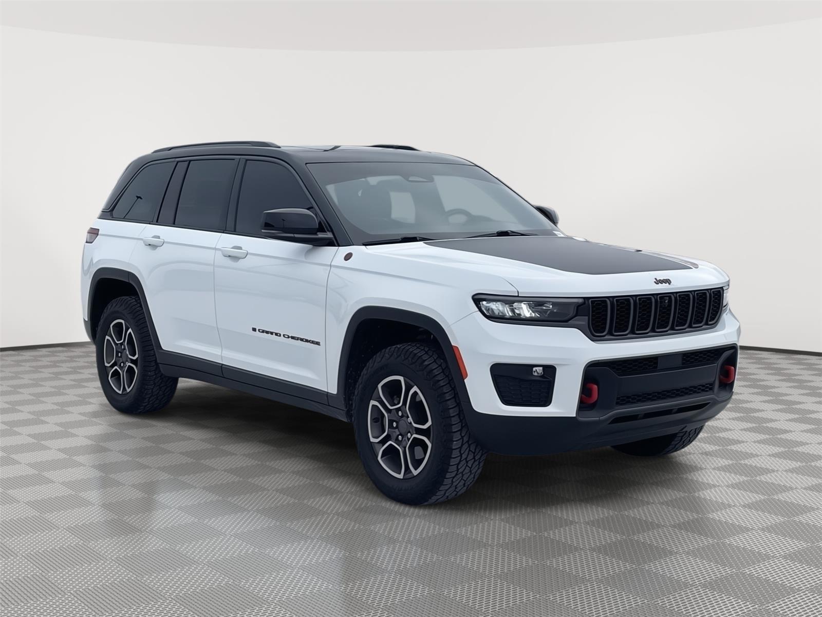 Vehicle photo 8