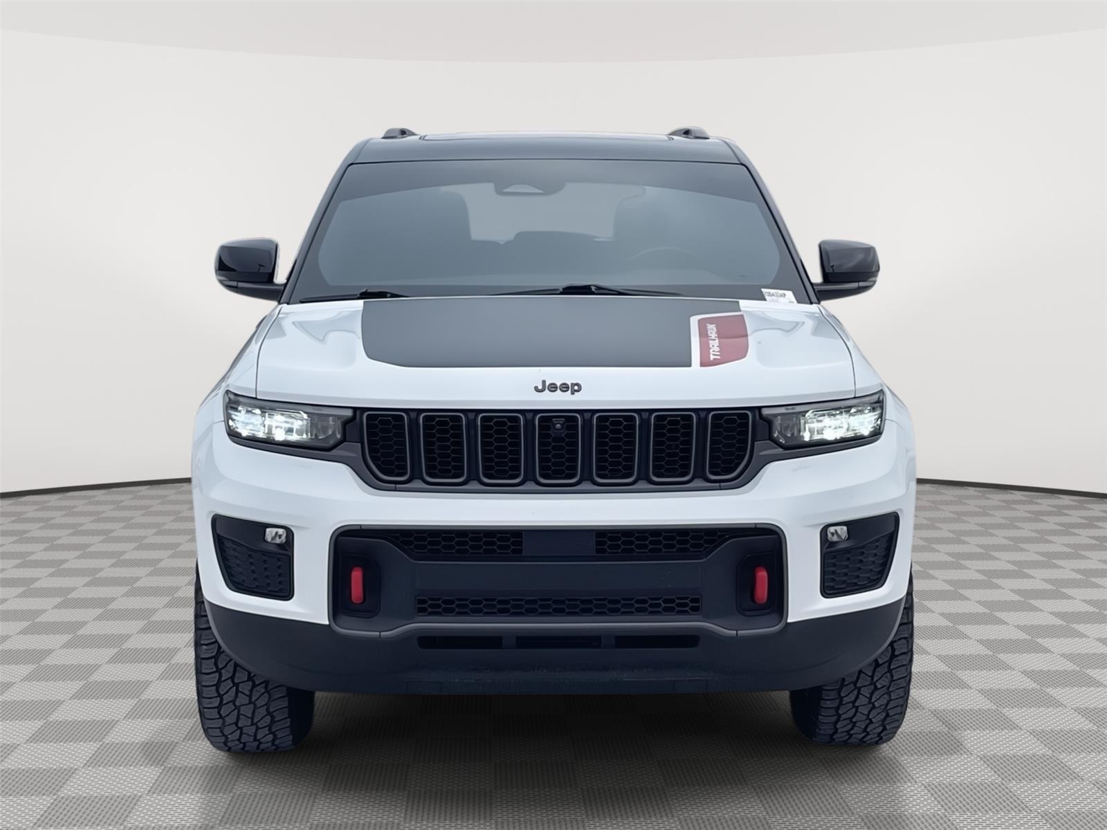 Vehicle photo 9