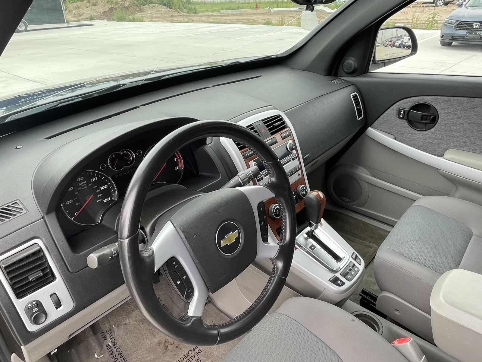 Vehicle photo 14