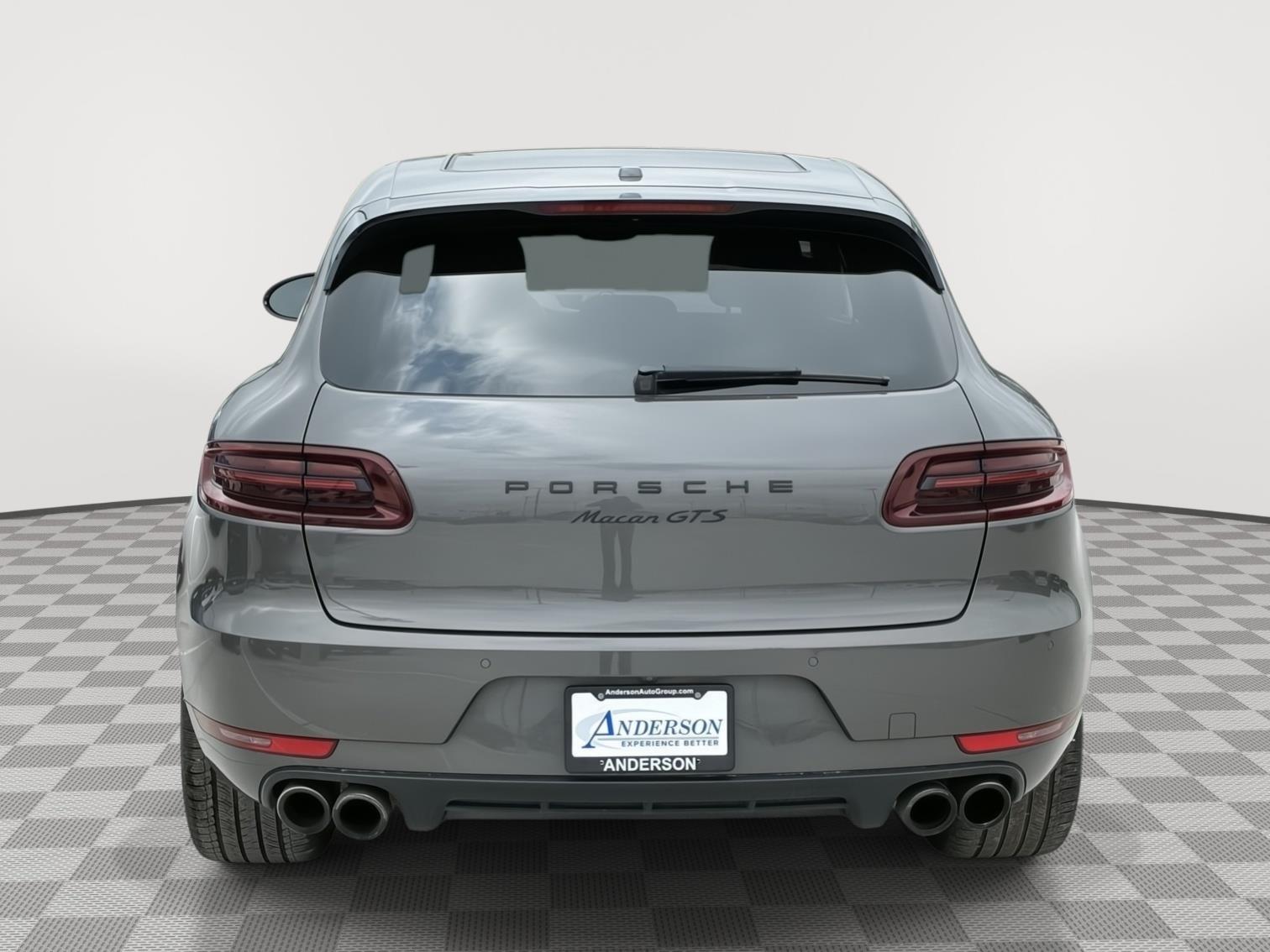 Vehicle photo 5