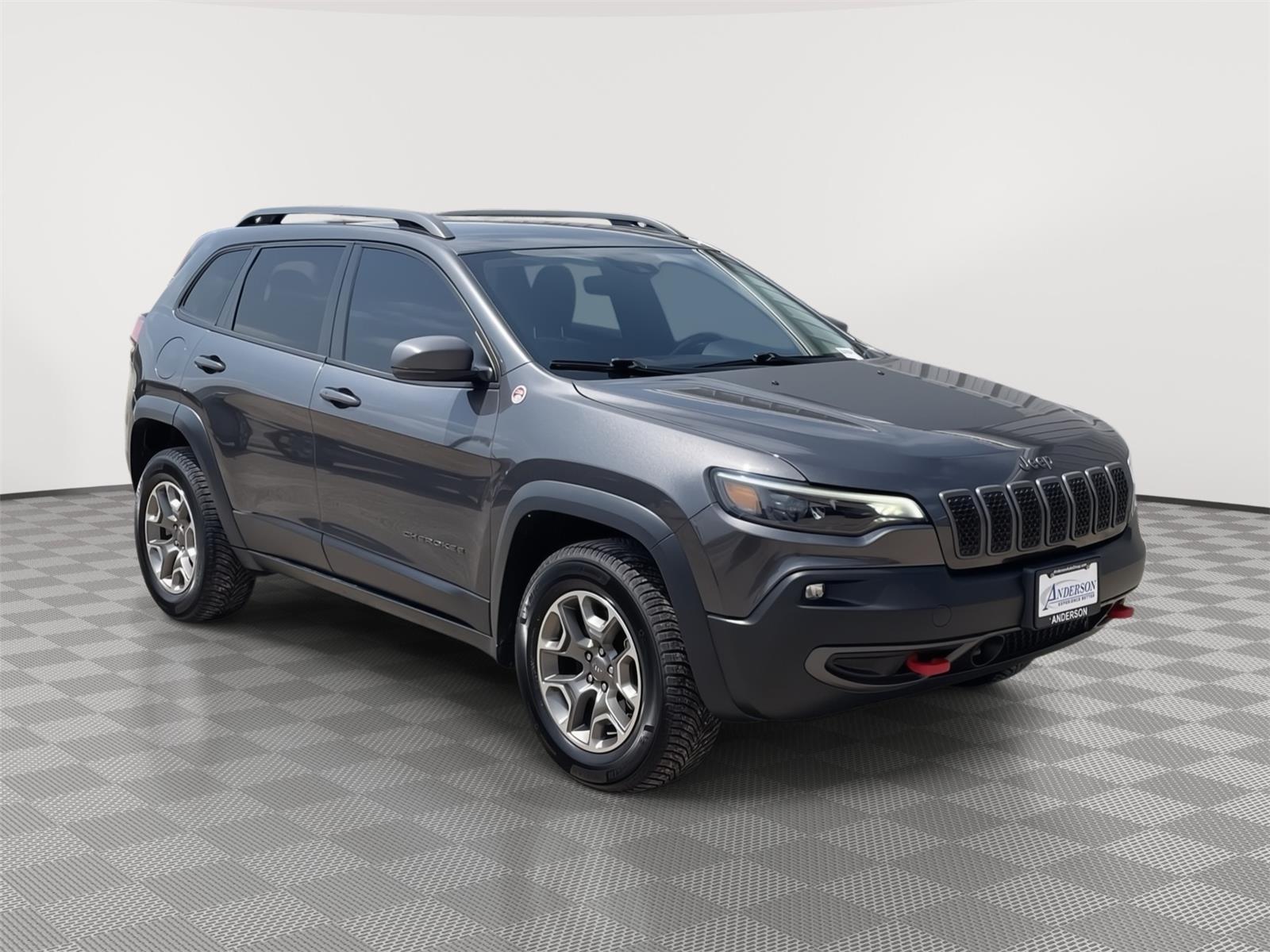 Vehicle photo 8