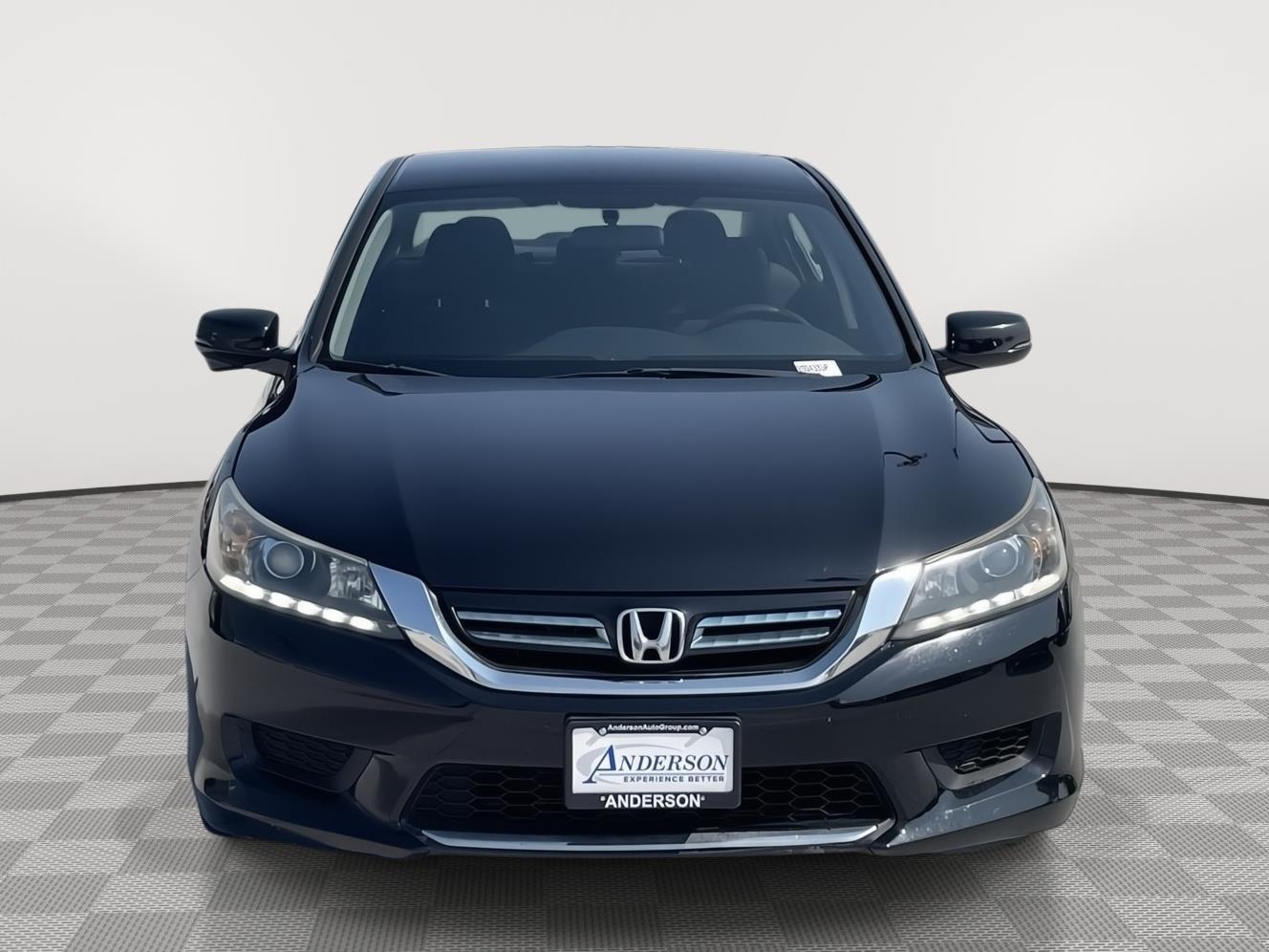 Vehicle photo 9