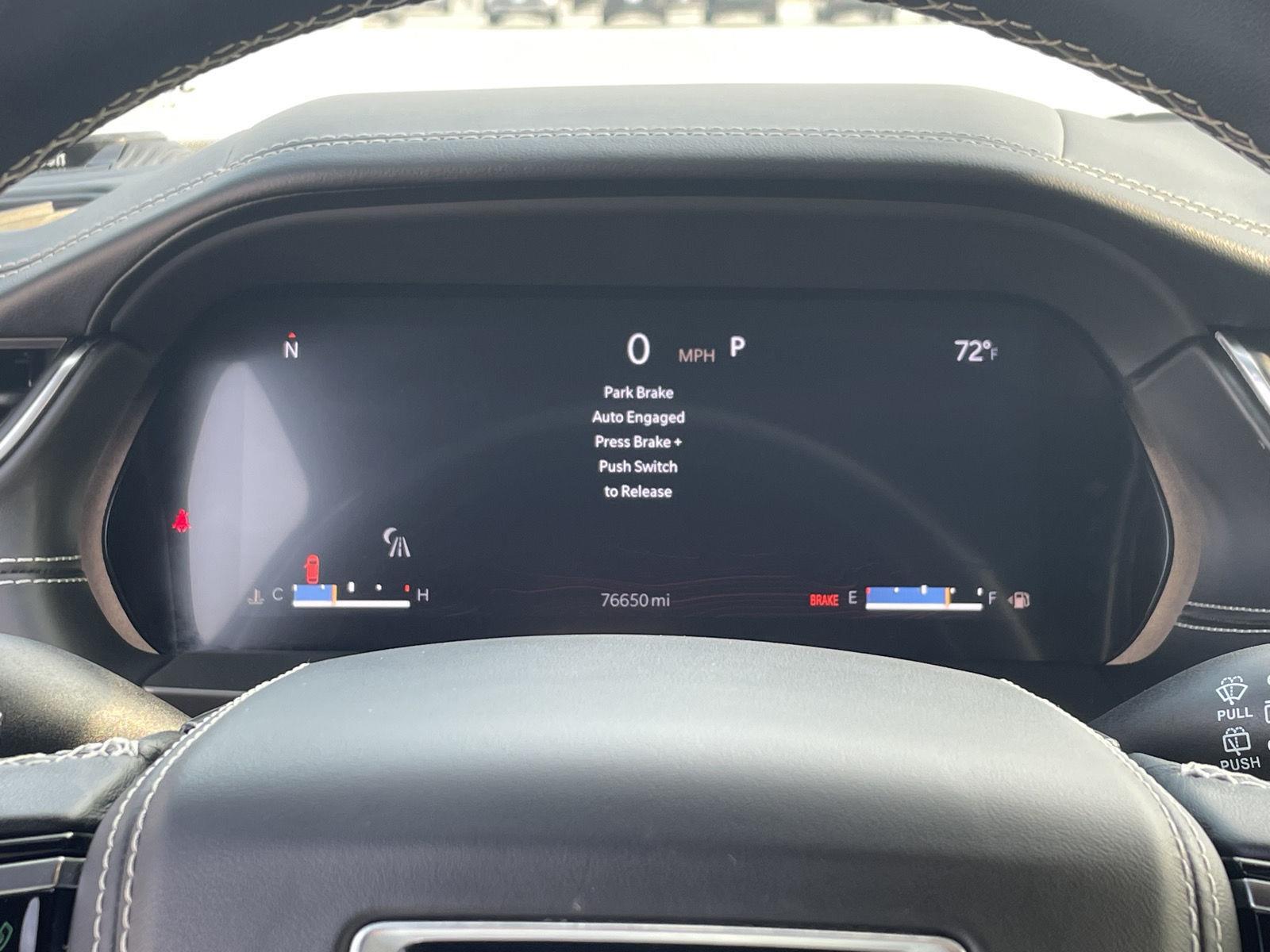 Vehicle photo 3