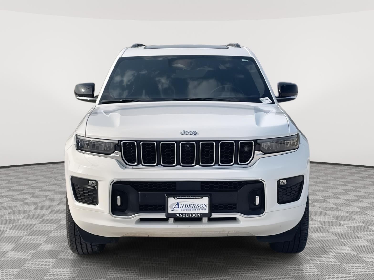 Vehicle photo 9