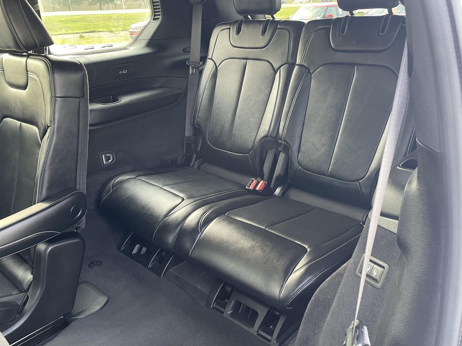 Vehicle photo 21