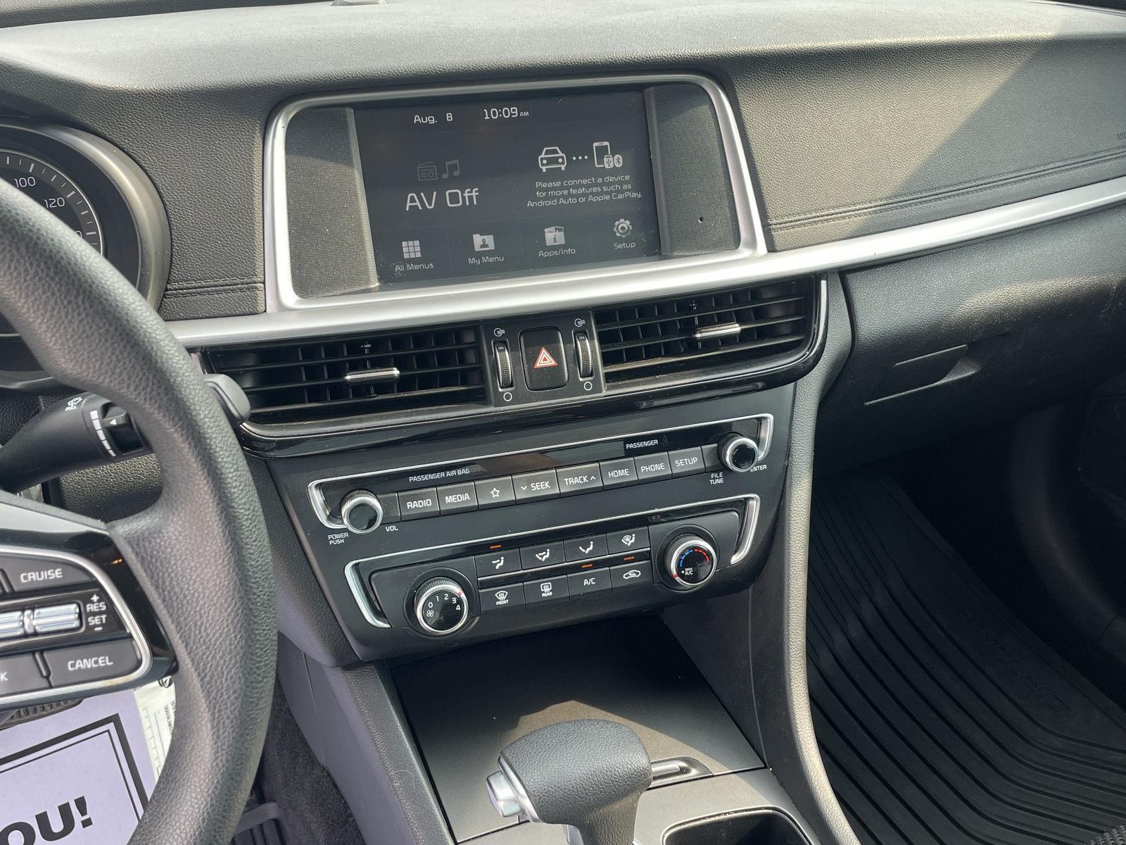 Vehicle photo 14
