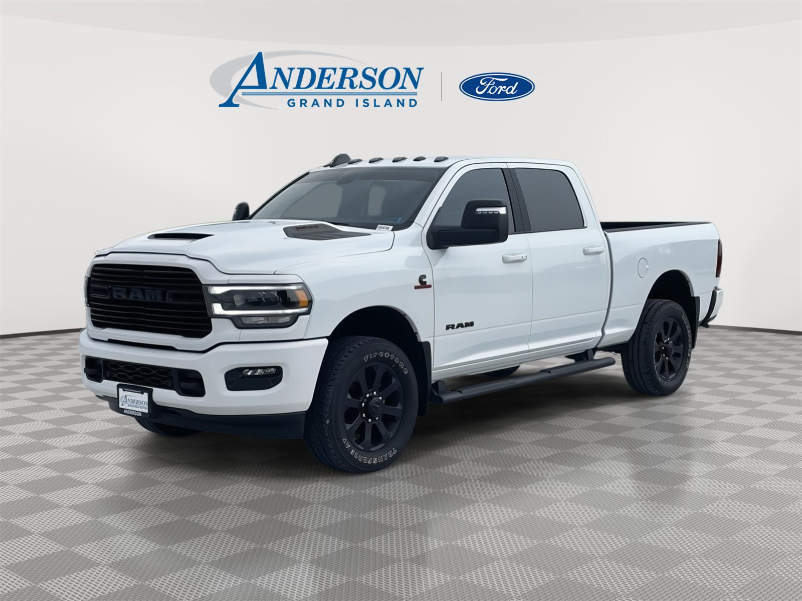 Bright White Clearcoat 2024 RAM 2500 Pickup Truck Four-Wheel Drive 6-Speed Automatic