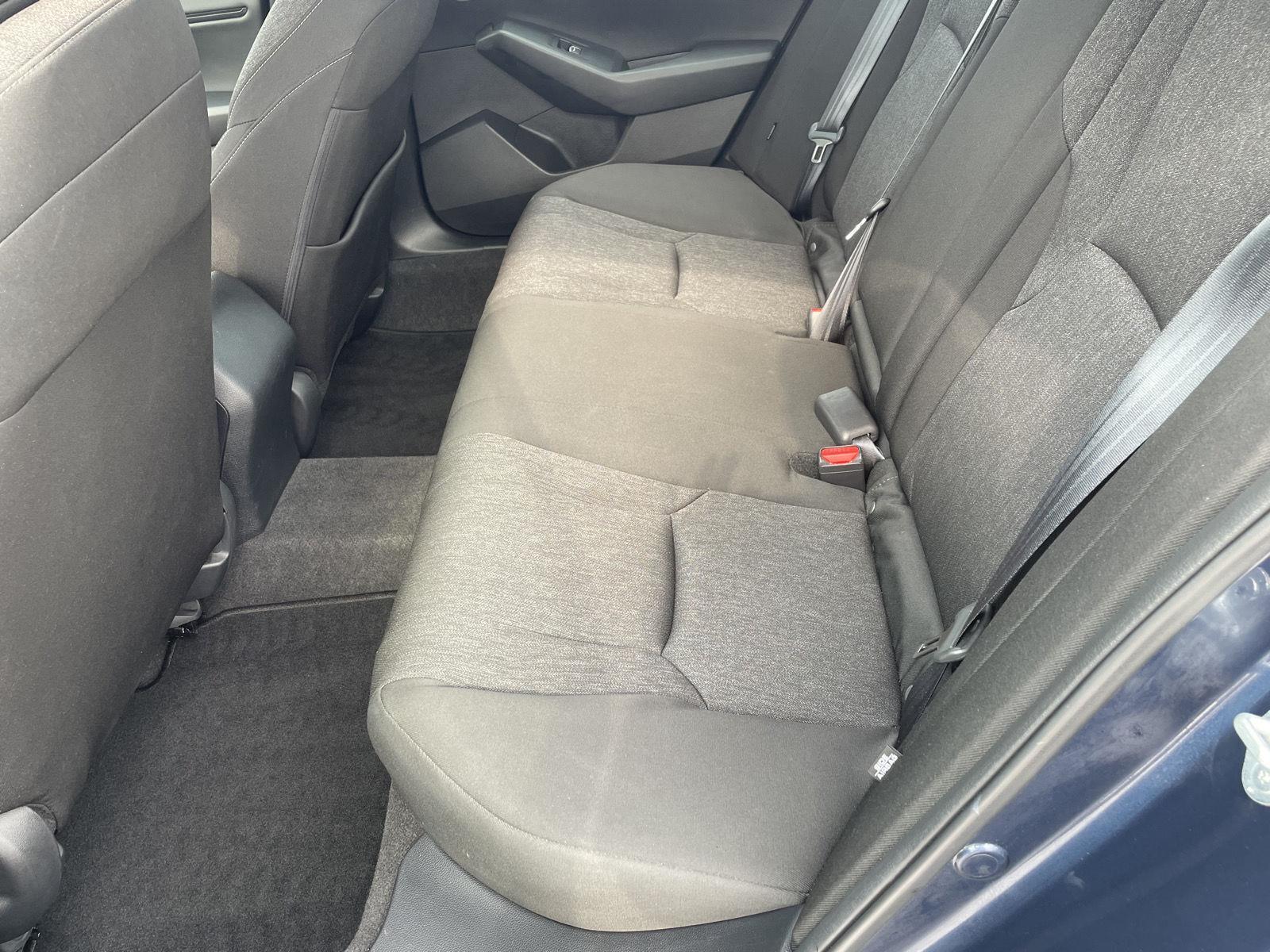 Vehicle photo 15