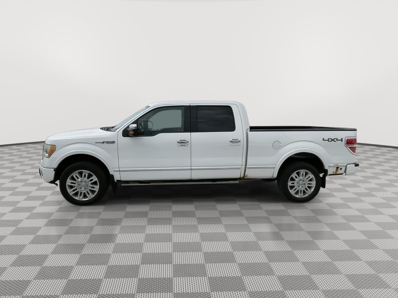 Vehicle photo 2