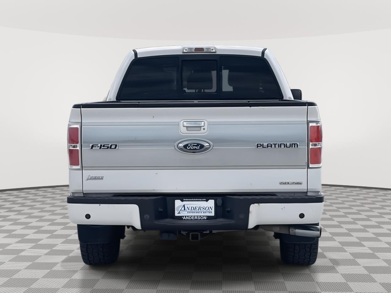 Vehicle photo 5