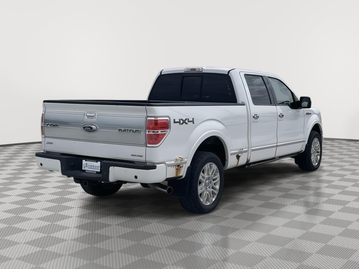 Vehicle photo 6
