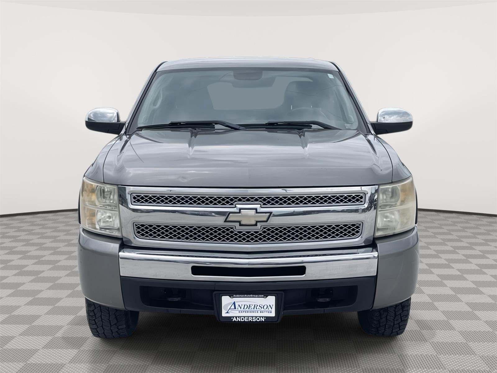 Vehicle photo 9