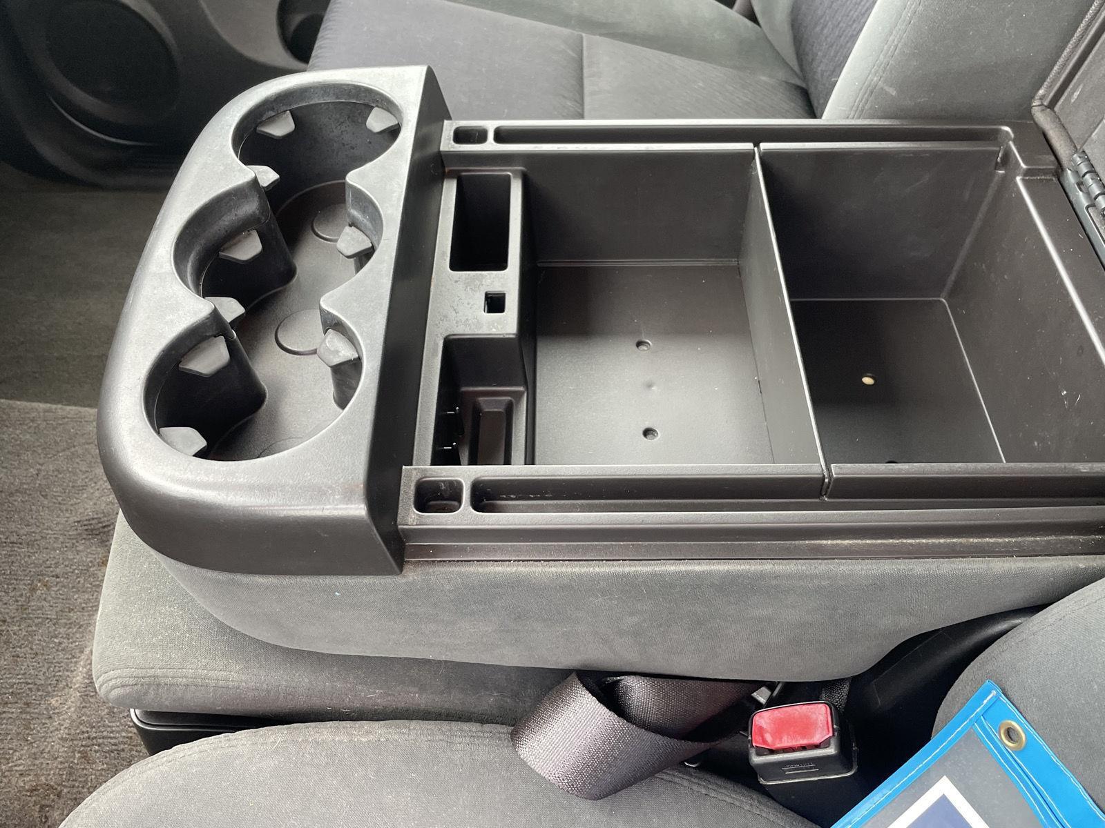 Vehicle photo 15