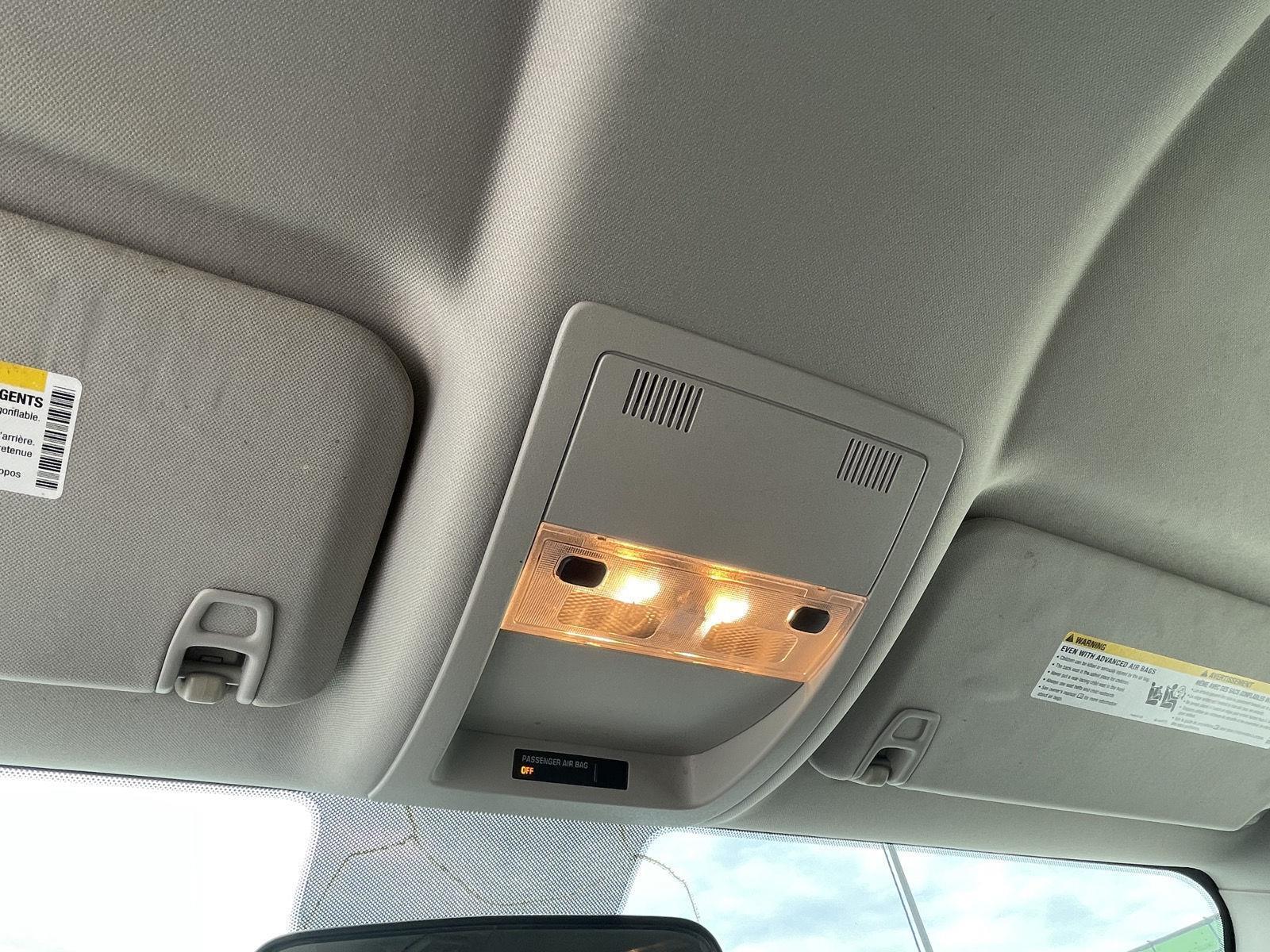 Vehicle photo 20