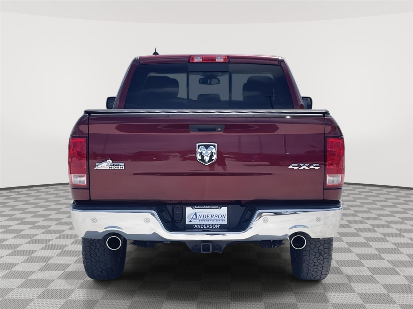 Vehicle photo 5