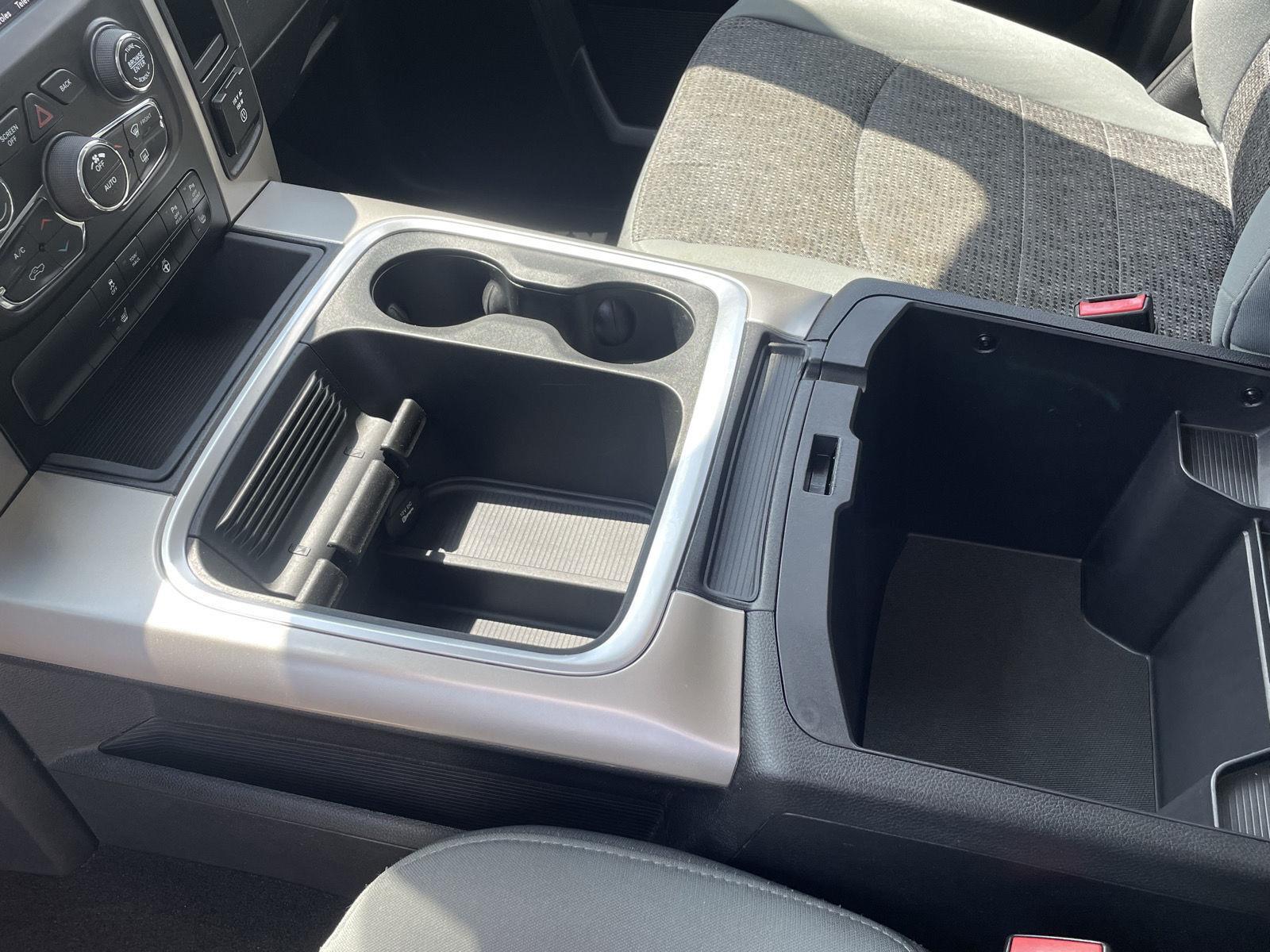 Vehicle photo 15