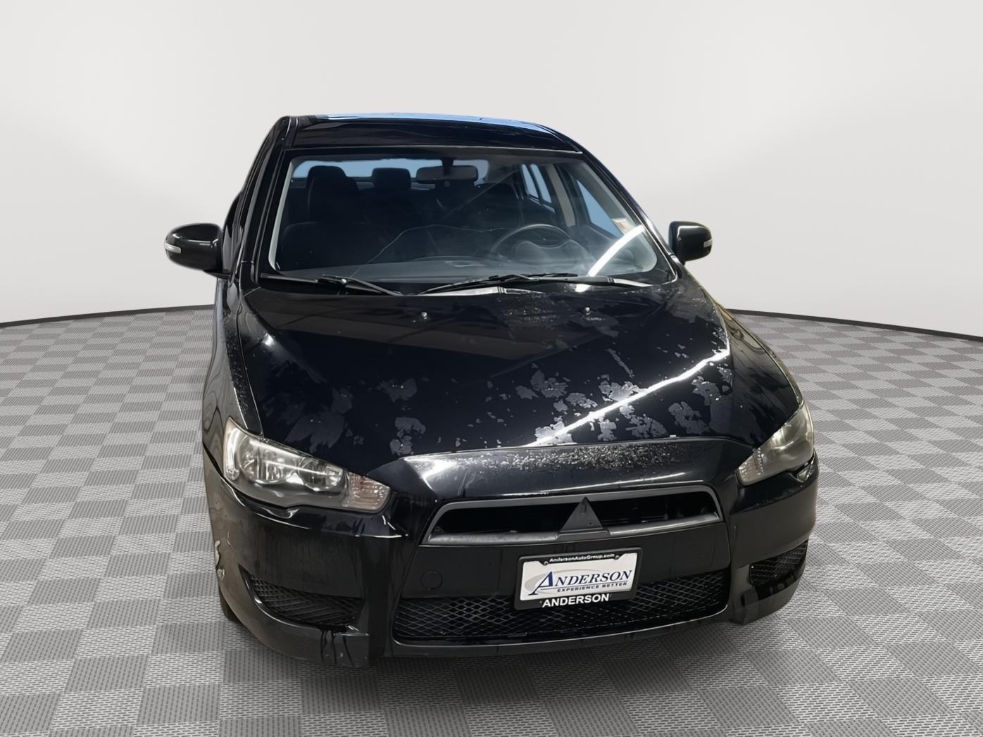 Vehicle photo 9