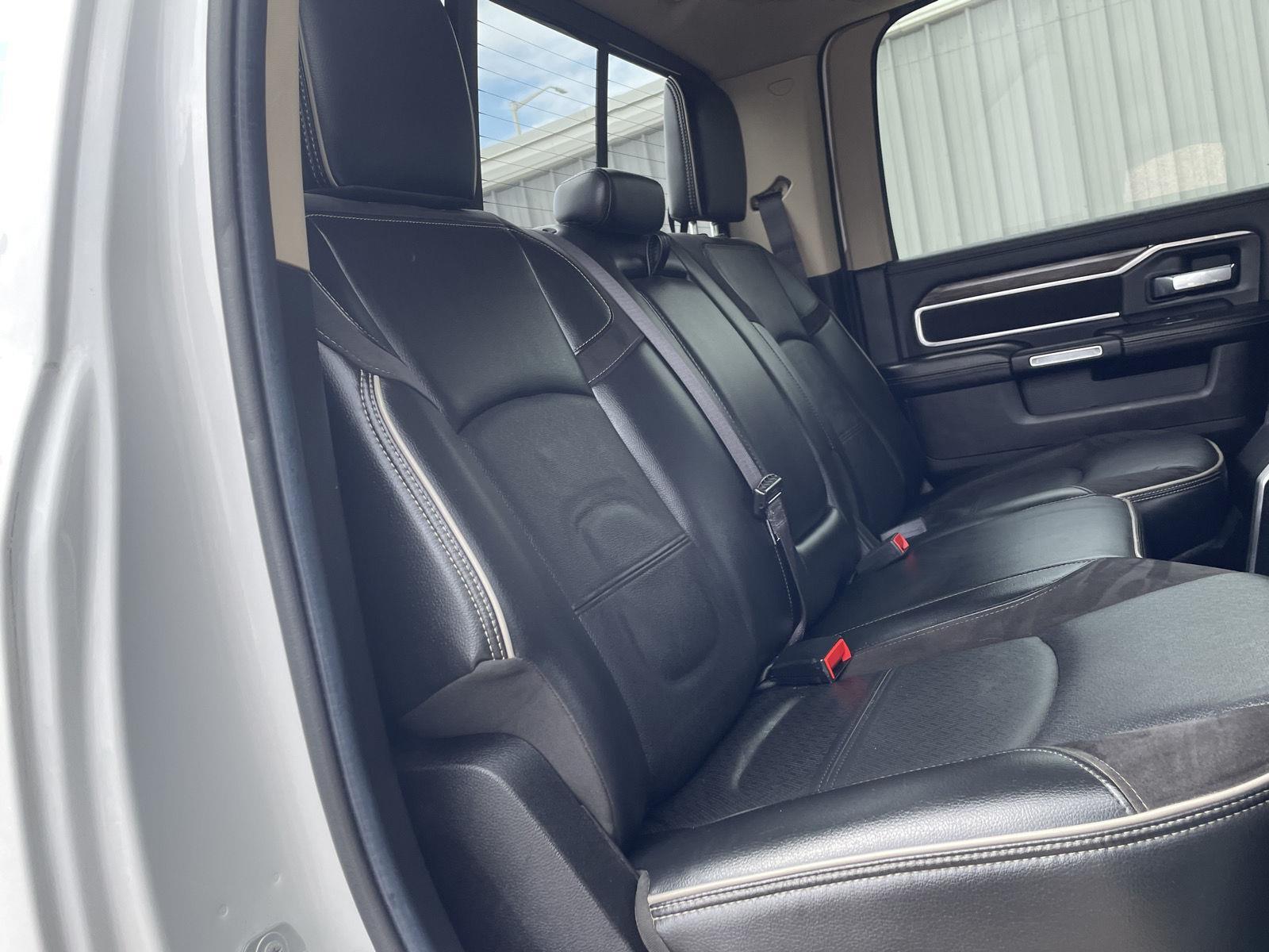 Vehicle photo 20