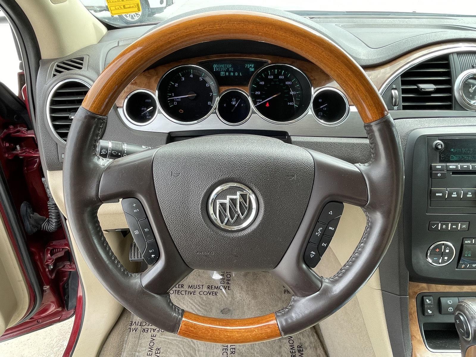 Vehicle photo 13