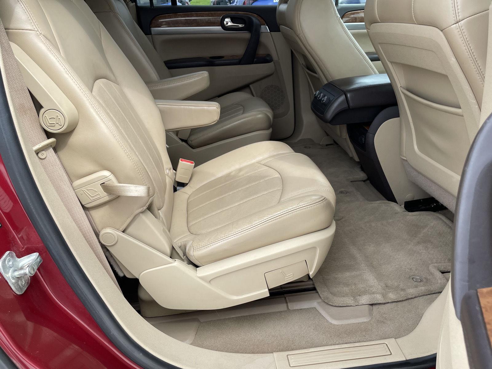 Vehicle photo 19