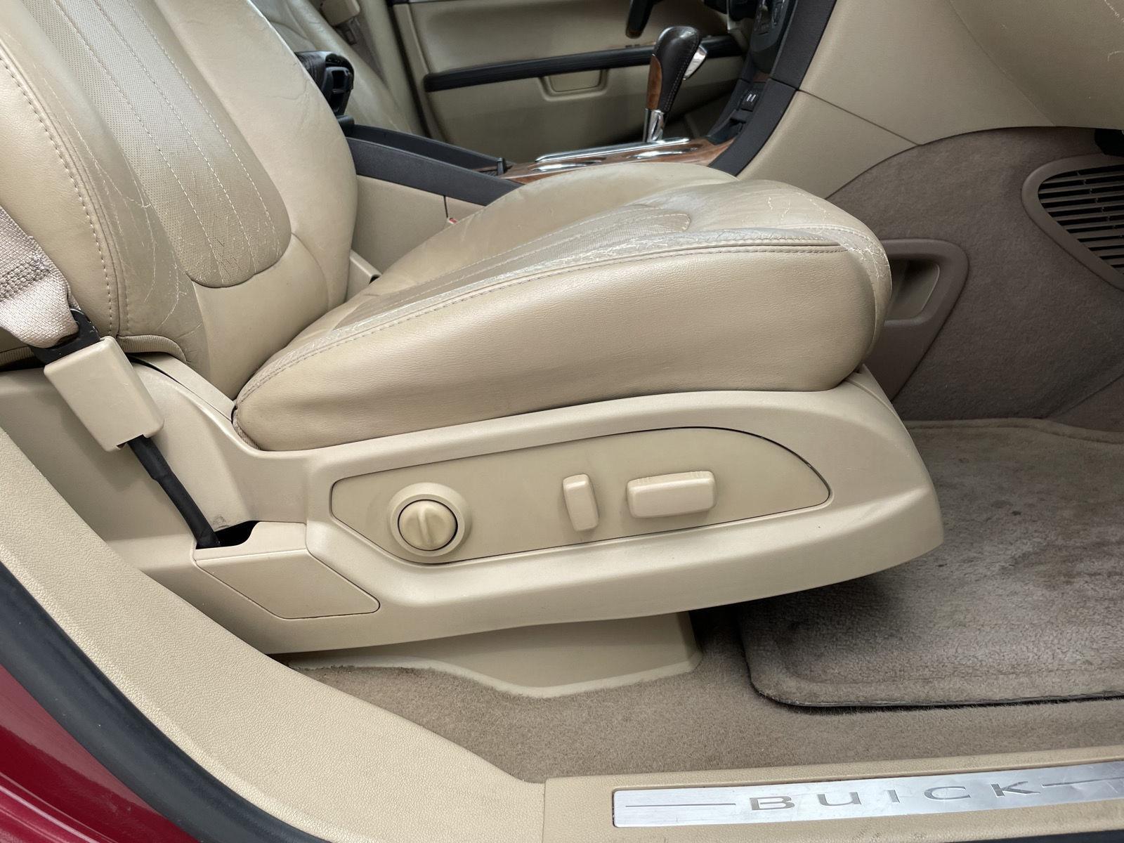 Vehicle photo 20
