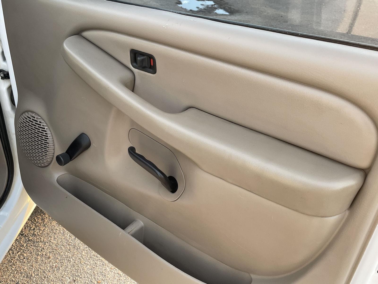 Vehicle photo 15