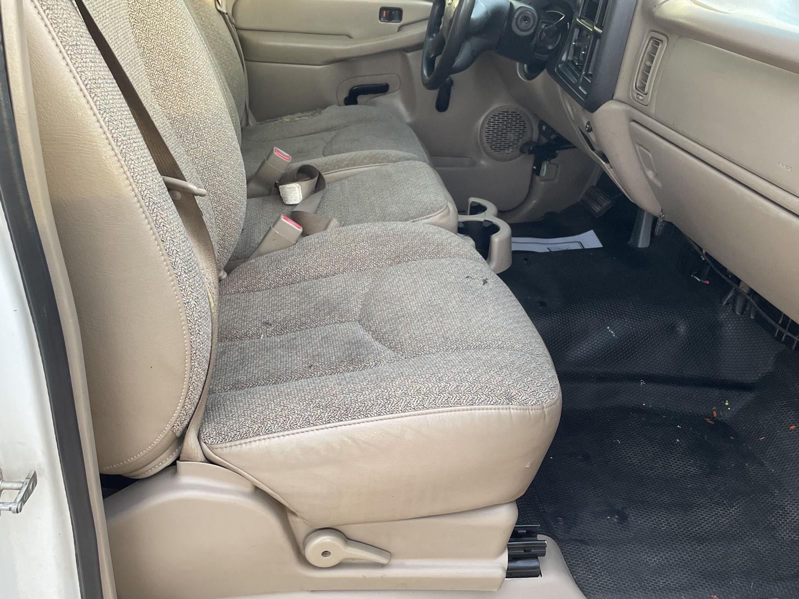 Vehicle photo 16