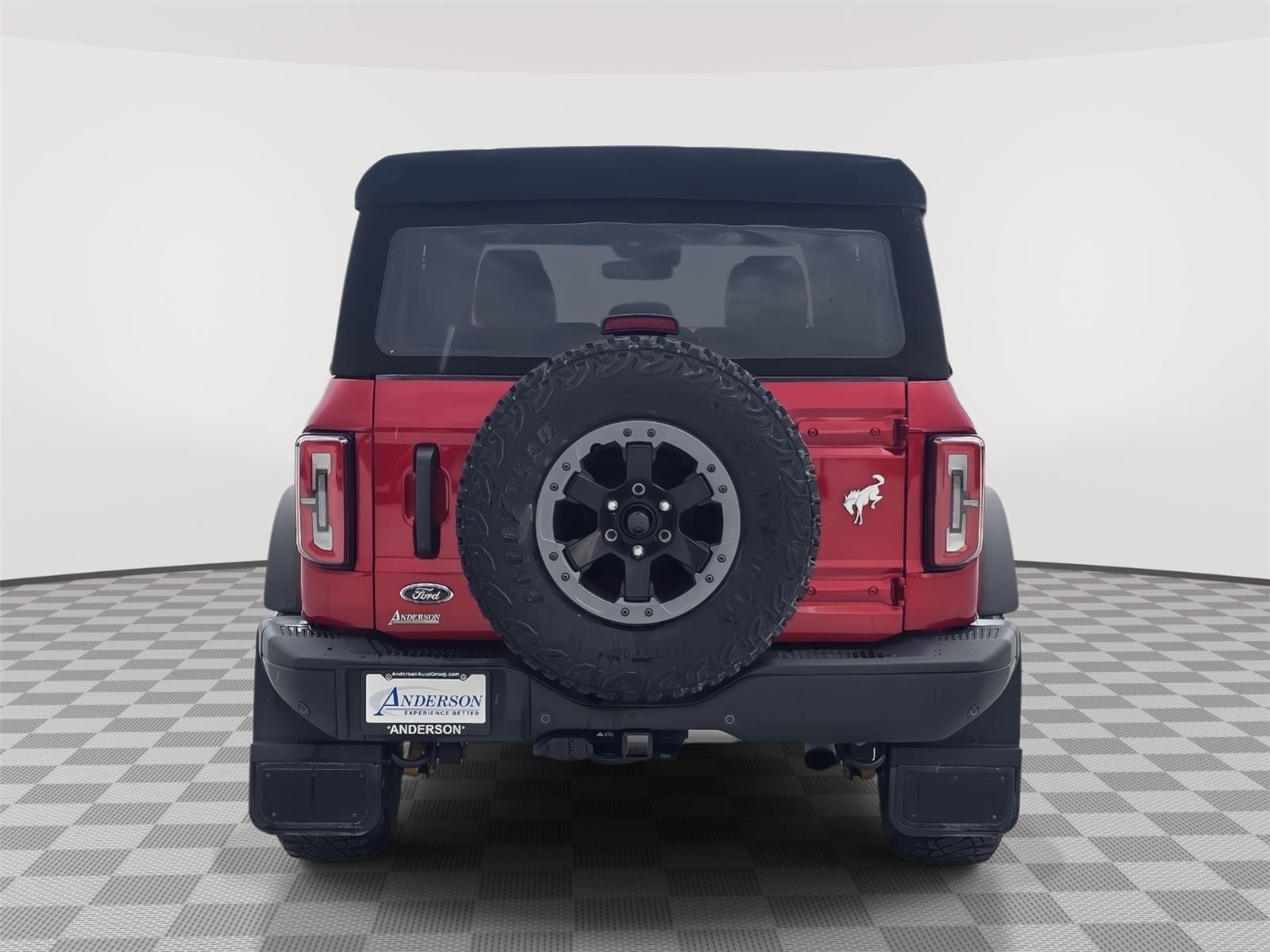 Vehicle photo 5