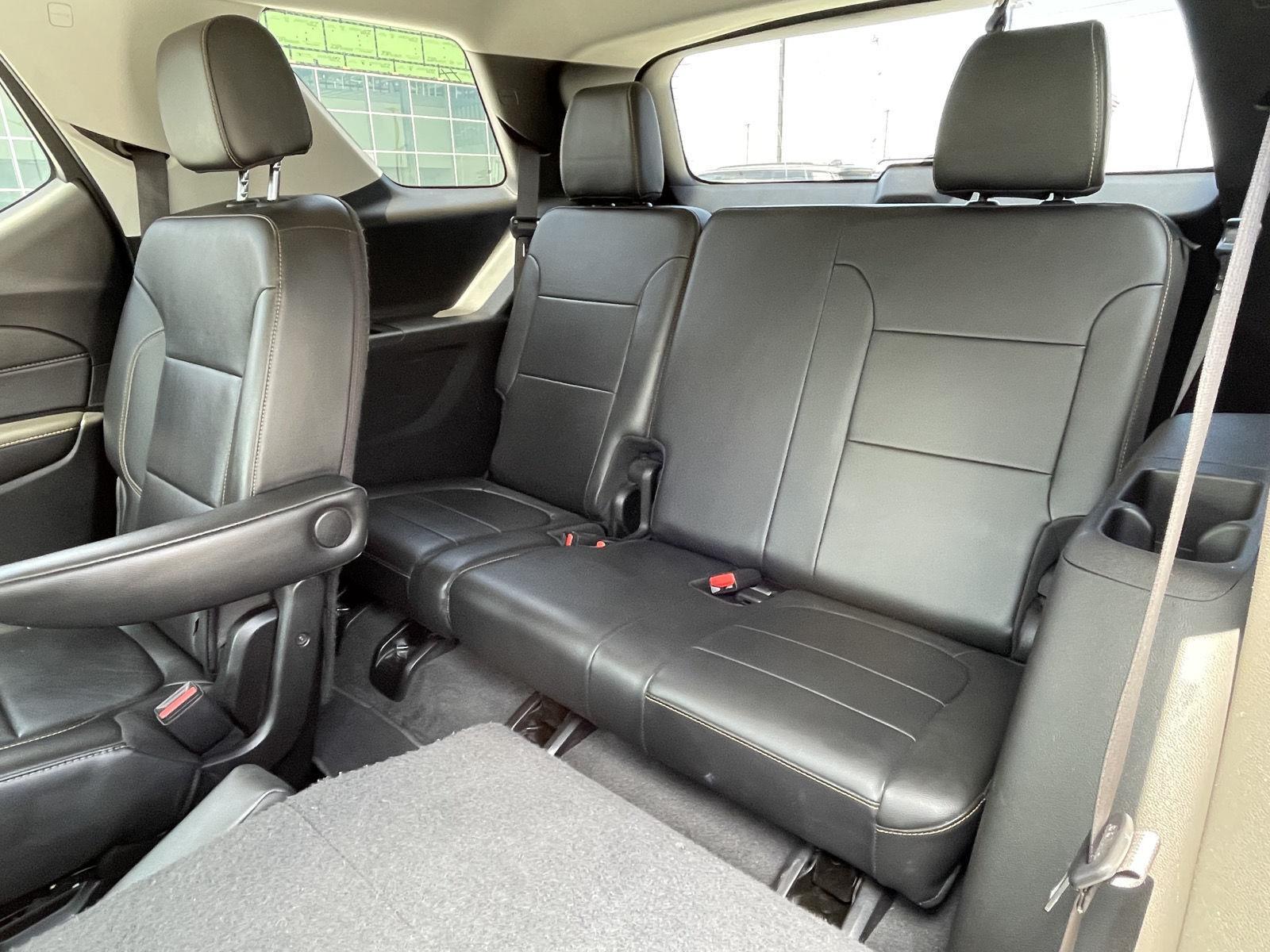Vehicle photo 19