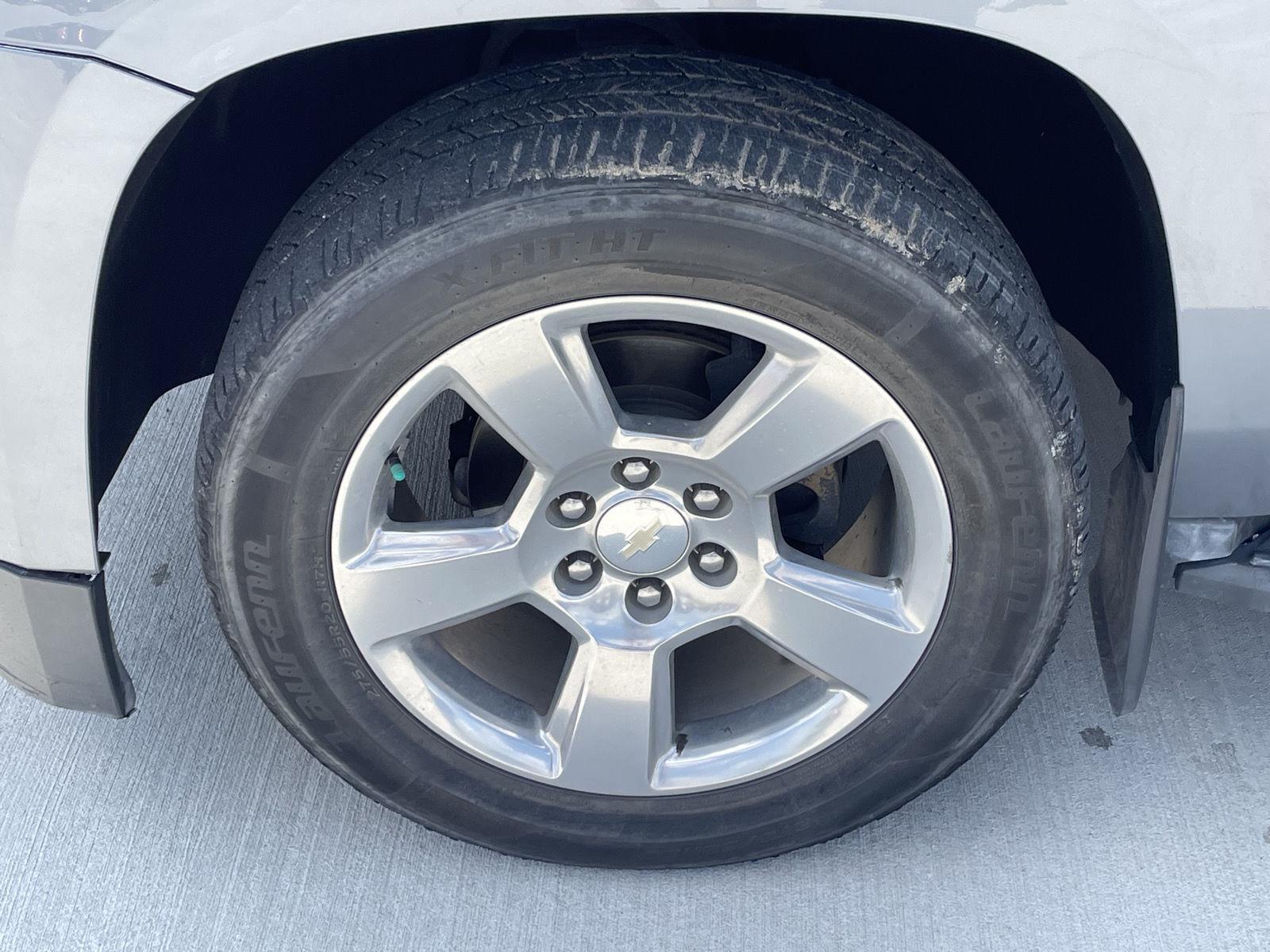 Vehicle photo 10