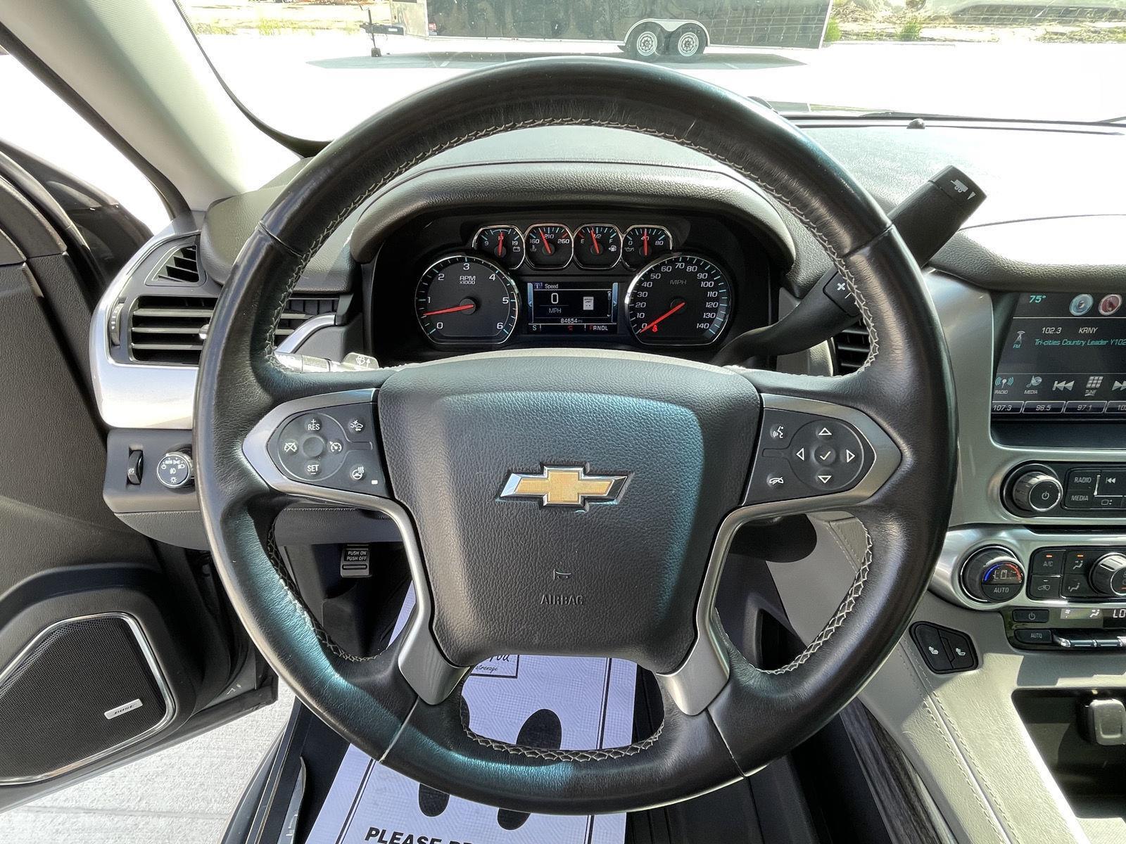 Vehicle photo 14