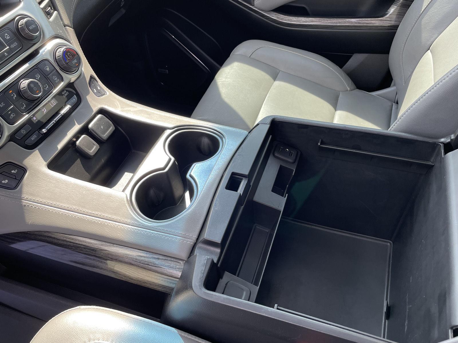 Vehicle photo 16