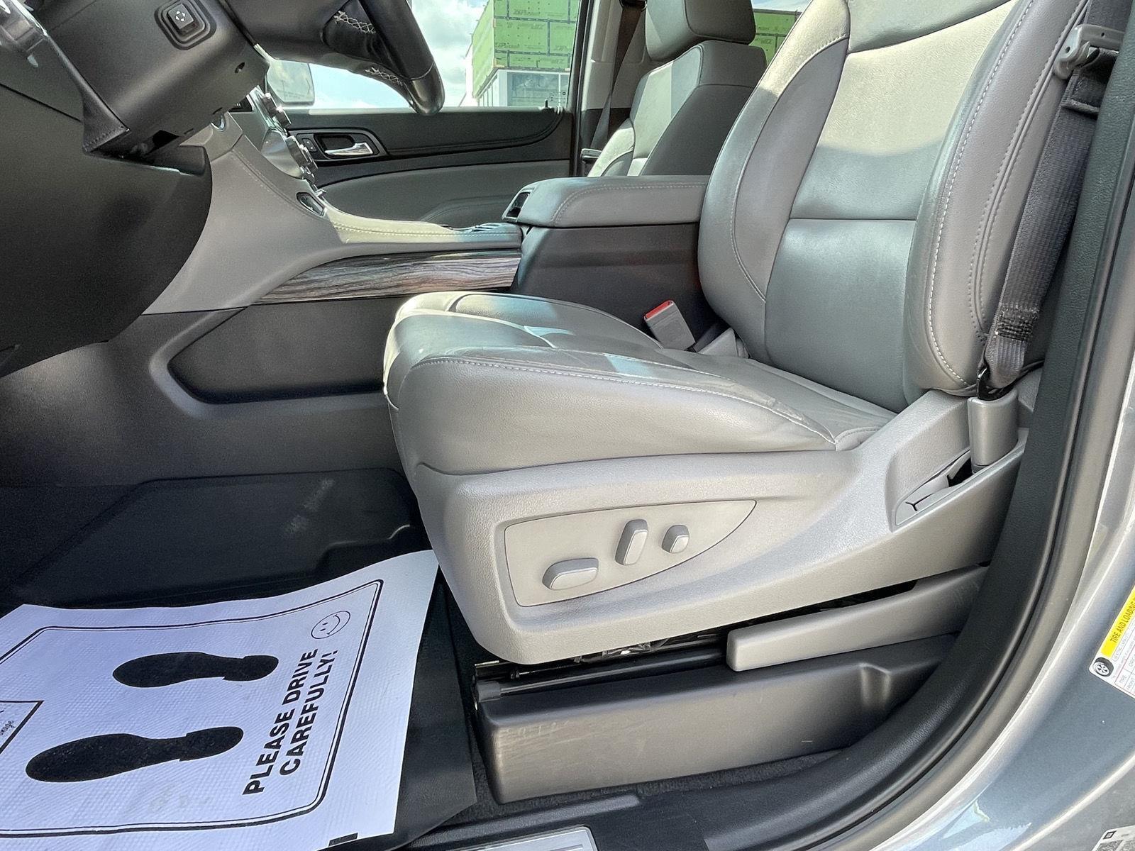 Vehicle photo 19