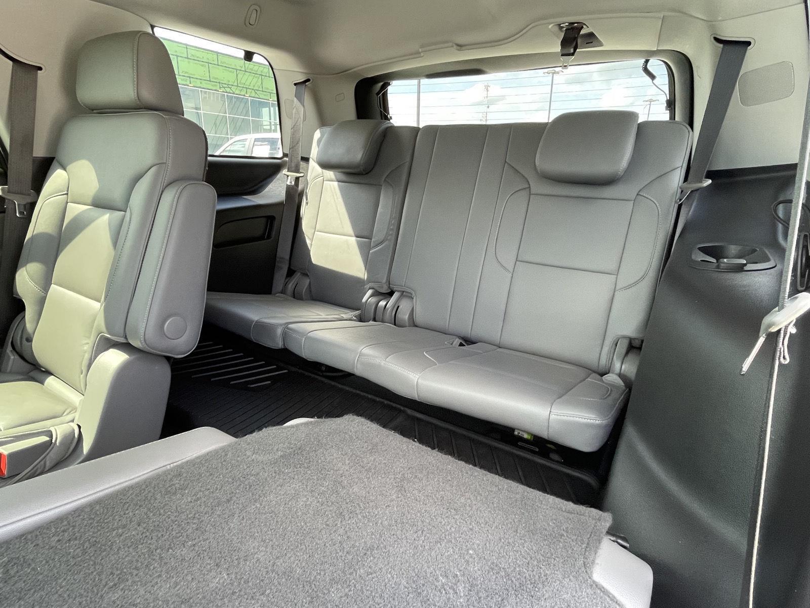 Vehicle photo 20