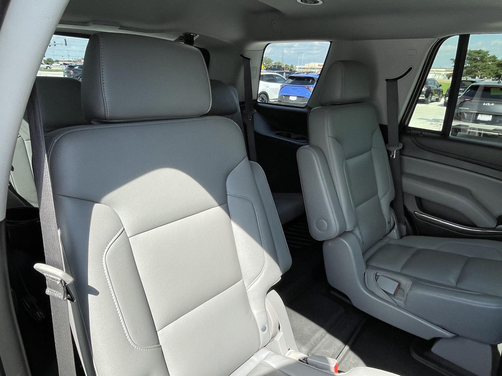 Vehicle photo 22