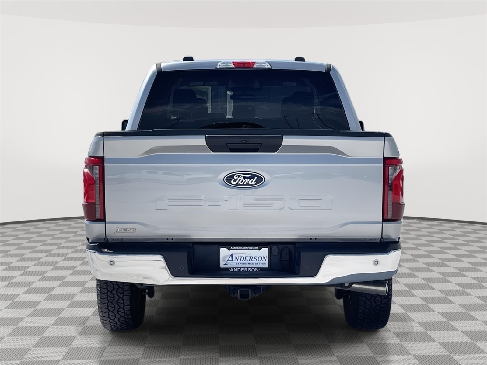Vehicle photo 5