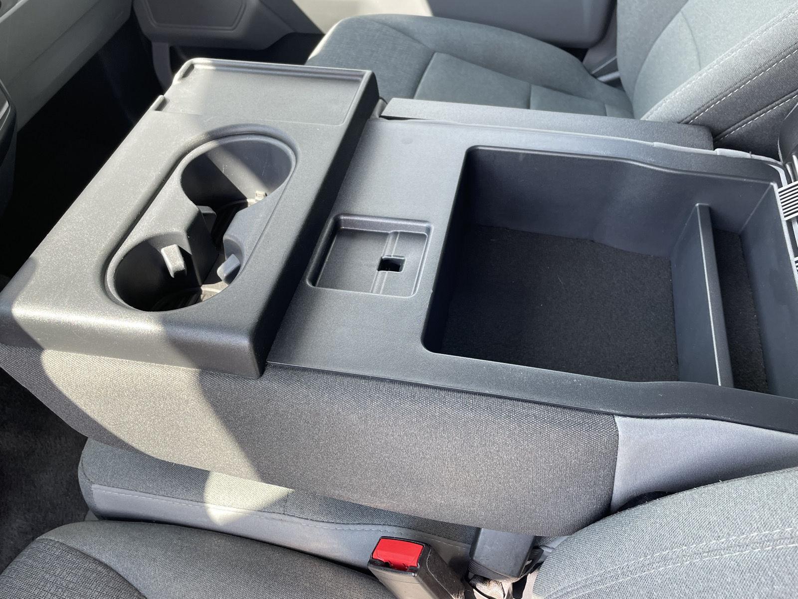 Vehicle photo 15
