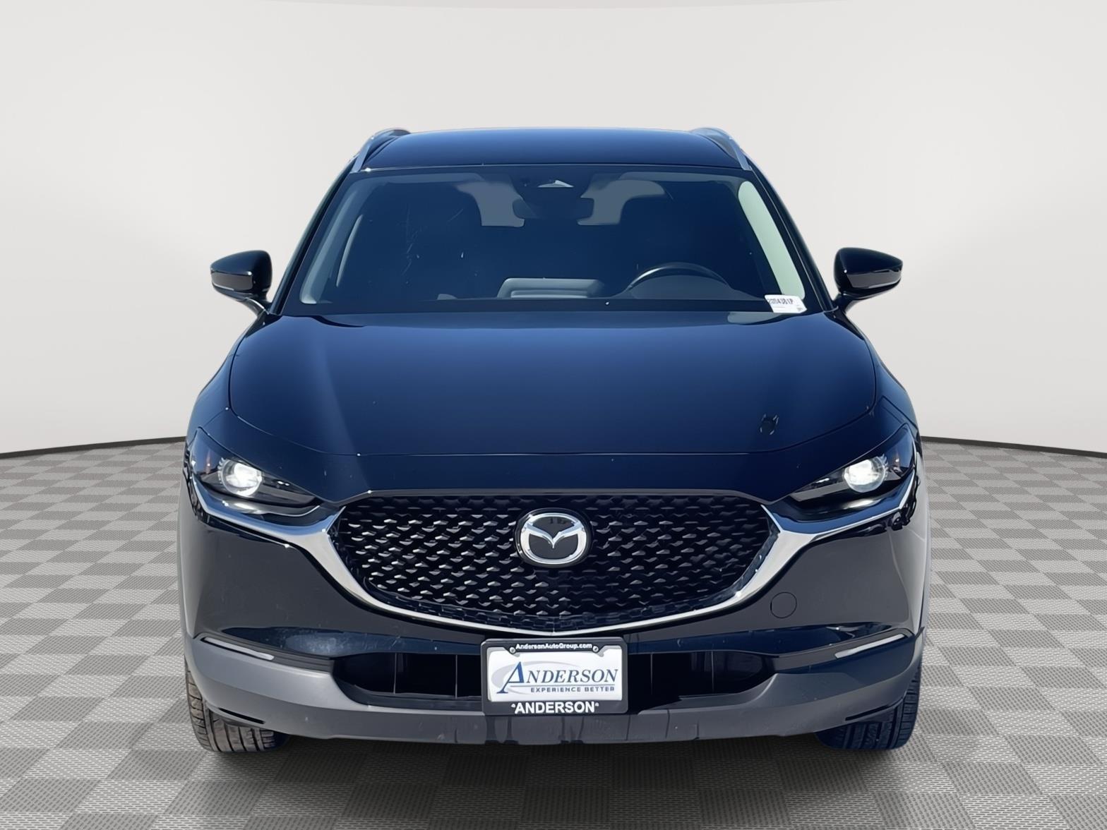 Vehicle photo 9